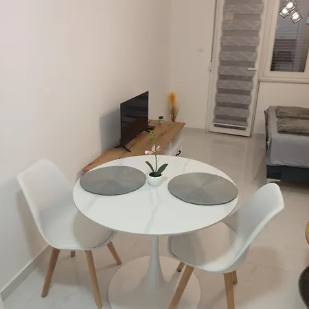 Stan Na Dan Lagator- Loznica