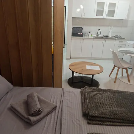 Apartament Stan Na Dan Lagator- Loznica