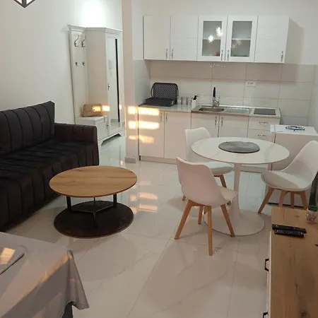 Stan Na Dan Lagator- * Loznica