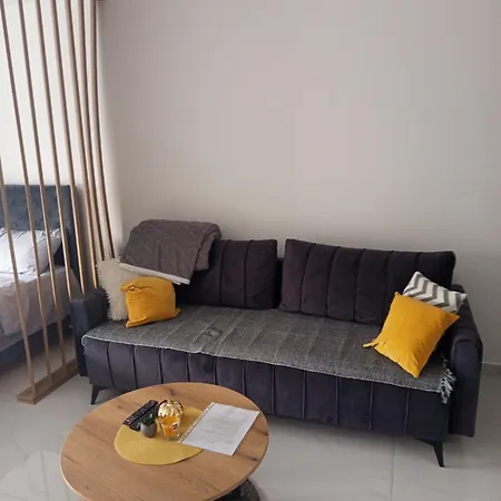 Stan Na Dan Lagator- *